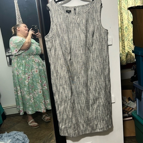 Talbots 16 W Dress, Beautiful Gray, Black And White With Piping Detail